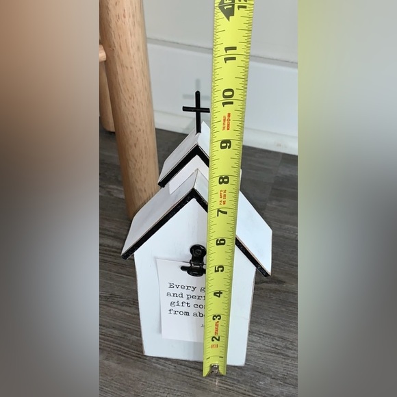 NWT Hallmark White Wooden Church+Interchangeable Scripture Cards - Picture 2 of 9